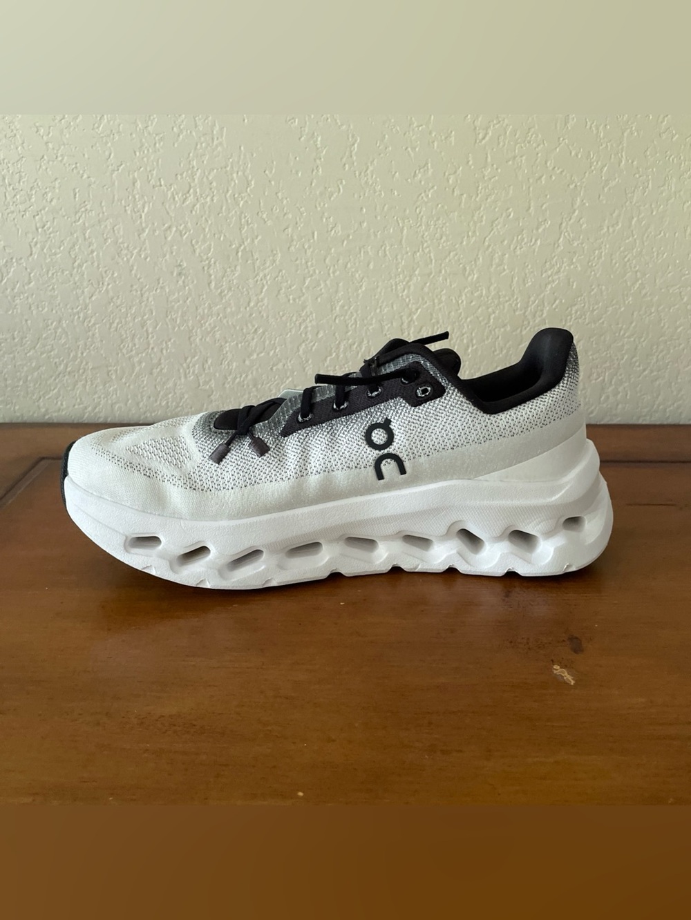 On Cloud On Running Cloudtilt Black Ivory 3WE10051430 Womens Sz 7.5 - Picture 5 of 13